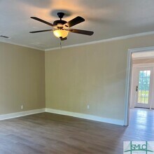 401 E 65th St in Savannah, GA - Building Photo - Building Photo