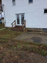 409 S 3rd St in Coshocton, OH - Foto de edificio - Building Photo