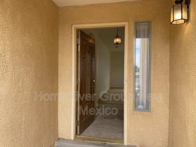 7319 Cedar Waxwing Pl NW in Albuquerque, NM - Building Photo - Building Photo