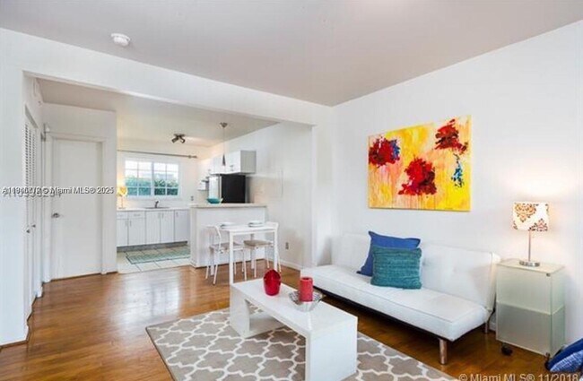 property at 833 10th St