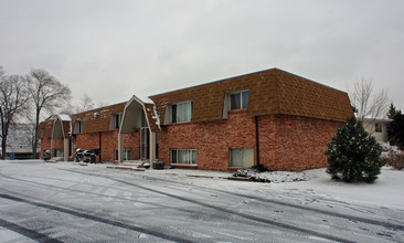 Sparrow Apartments in Colorado Springs, CO - Building Photo - Building Photo