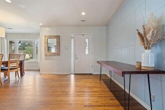 7418 Fenton Dr in Dallas, TX - Building Photo - Building Photo