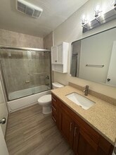 1056 Grand St in South San Francisco, CA - Building Photo - Building Photo