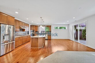 12119 NE 173rd St in Bothell, WA - Building Photo - Building Photo