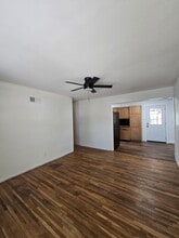 1121 Luther E in Wichita, KS - Building Photo - Building Photo