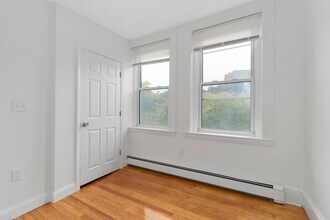 122 Prince St, Unit 4 in Boston, MA - Building Photo - Building Photo