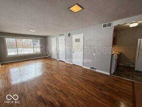2101 Wheeling Ave in Muncie, IN - Building Photo - Building Photo