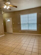 8819 Pensive Dr in Converse, TX - Building Photo - Building Photo