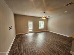 5804 Callaway Cir in Panama City, FL - Building Photo - Building Photo