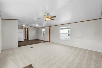 5146 Martinique Calle in Dickinson, TX - Building Photo - Building Photo