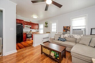 365 W Hudson St in Long Beach, NY - Building Photo - Building Photo