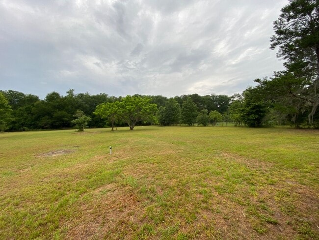 2735 NW 61st Ave in Jennings, FL - Building Photo - Building Photo