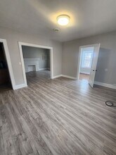 2073 Broadview Rd in Cleveland, OH - Building Photo - Building Photo