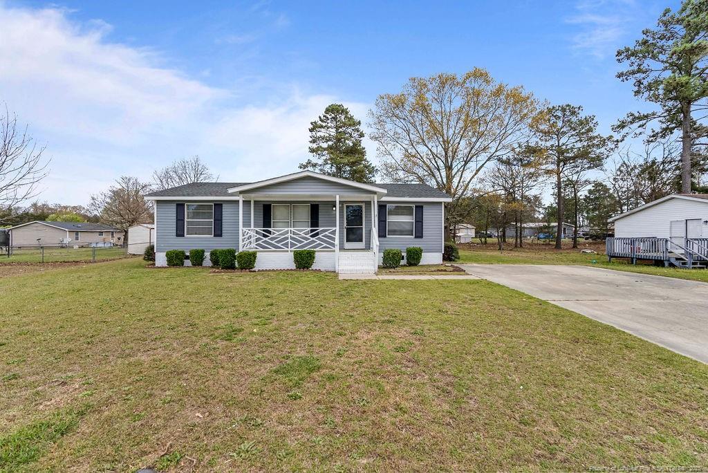 2103 Obrien Dr in Raeford, NC - Building Photo