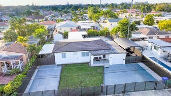 280 NW 59th Ct in Miami, FL - Building Photo