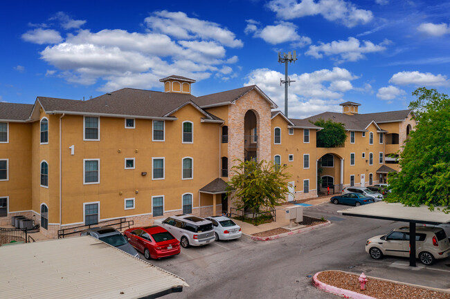 Snowden Heights in San Antonio, TX - Foto de edificio - Building Photo