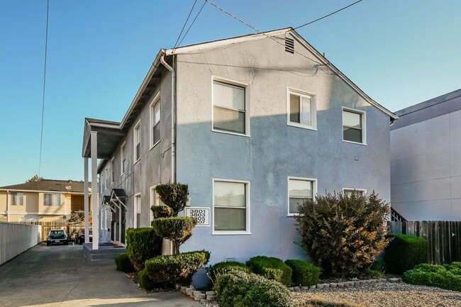 3803 Bissell Ave in Richmond, CA - Building Photo - Building Photo
