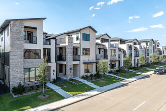 Pinnacle at Craig Ranch in McKinney, TX - Foto de edificio - Building Photo