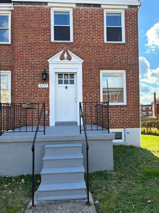 4397 Parkton St in Baltimore, MD - Building Photo