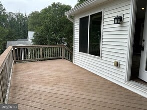9811 Laurel St in Fairfax, VA - Building Photo - Building Photo