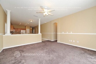 7611 Wood Violet Dr in Gibsonton, FL - Building Photo - Building Photo