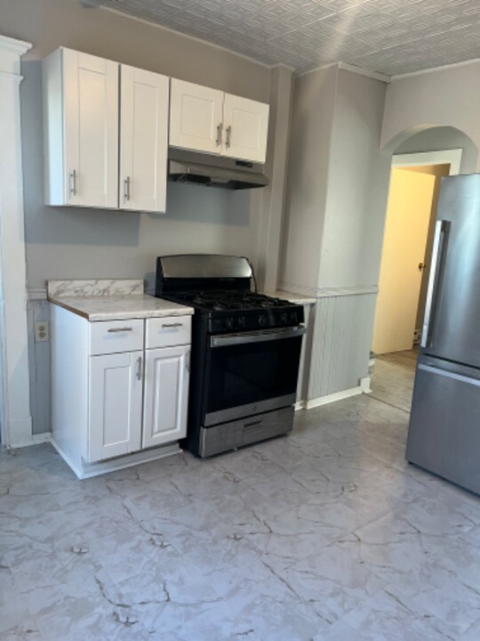 68 Highland Ave-Unit -2 in Waterbury, CT - Building Photo