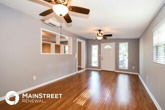 868 Filmore Ln in Orange Park, FL - Building Photo - Building Photo