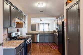 404 Paige Bend in Hutto, TX - Building Photo - Building Photo