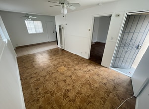 10560 Fenwick St in Los Angeles, CA - Building Photo - Building Photo