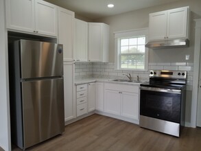 1613 Harry St in Victoria, TX - Building Photo - Building Photo