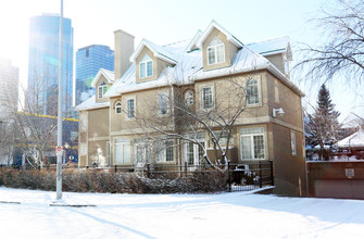 101 2 St SW in Calgary, AB - Building Photo - Building Photo
