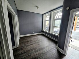 809-811-811 Linden St in Allentown, PA - Building Photo