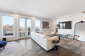 109 Shearwater Ct E in Jersey City, NJ - Building Photo - Building Photo