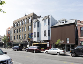 2436 N Lincoln Ave in Chicago, IL - Foto de edificio - Building Photo