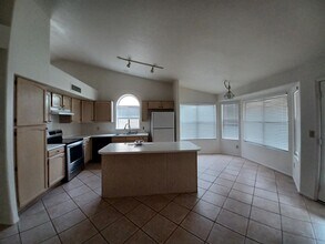 7211 W Morrow Dr in Glendale, AZ - Building Photo - Building Photo