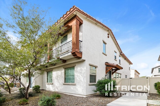 property at 12571 W Hummingbird Terrace