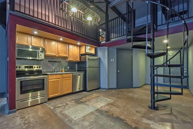 215 N Walton St in Dallas, TX - Building Photo - Building Photo