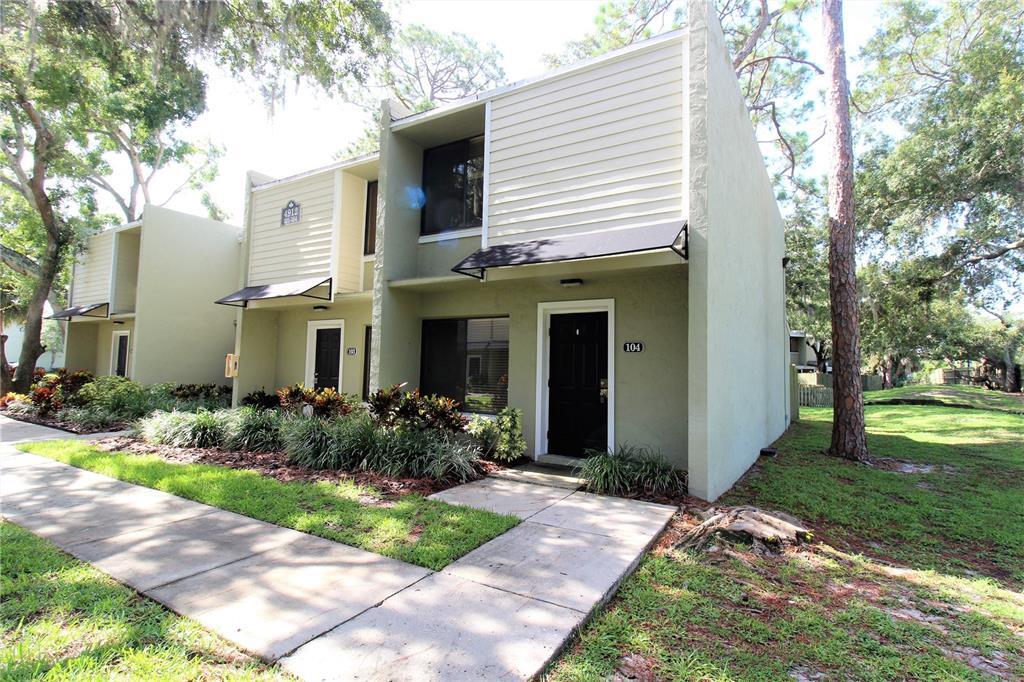 4912 25th St W in Bradenton, FL - Foto de edificio