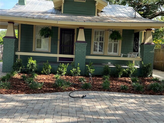 property at 205 W Louisiana Ave