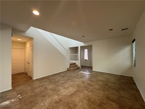 1030 E Eldorado Ln in Las Vegas, NV - Building Photo - Building Photo