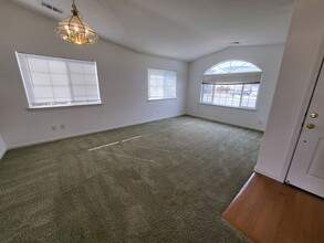 3535 Silverado Dr in Carson City, NV - Foto de edificio - Building Photo