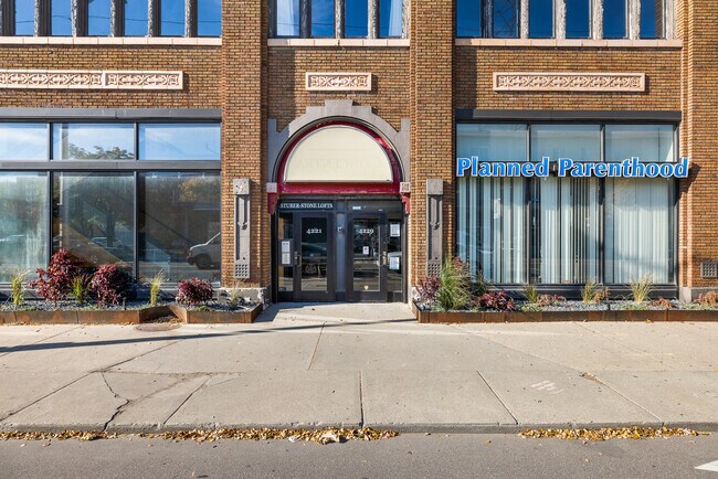 4221 Cass Ave, Unit 100 in Detroit, MI - Building Photo - Building Photo
