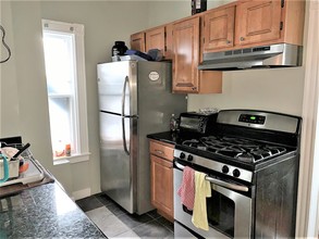 38 Pratt St, Unit 1 in Boston, MA - Building Photo - Building Photo