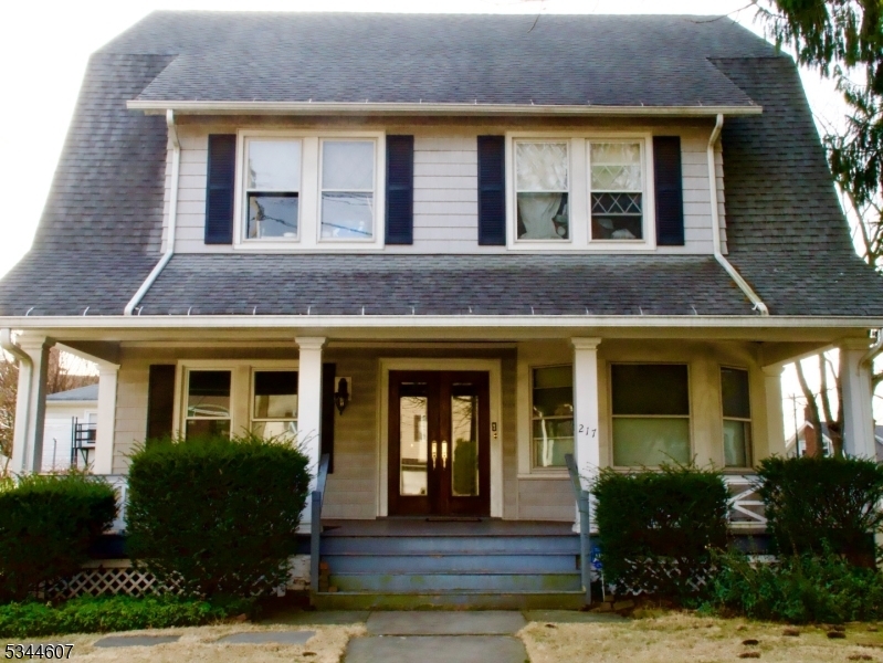 217 Ashland Ave-Unit -2 in Bloomfield, NJ - Building Photo