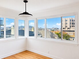 2121 Laguna St in San Francisco, CA - Building Photo