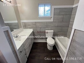 17 Lucy Ln in Sherwood, AR - Building Photo - Building Photo