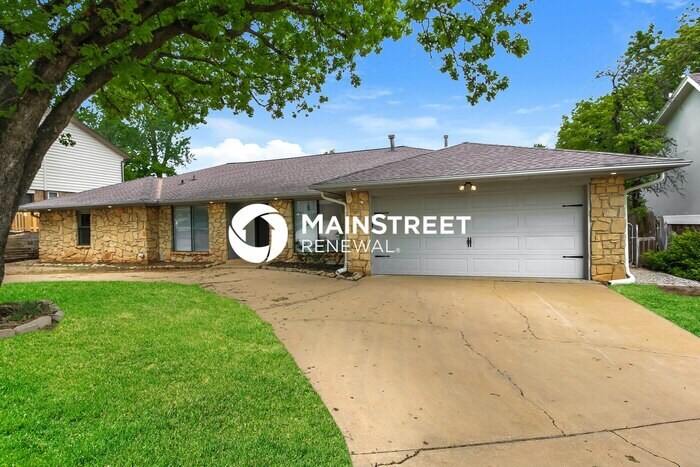 2133 Running Branch Rd in Edmond, OK - Building Photo