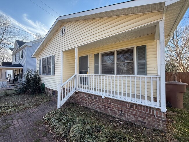 property at 1921 Bradford St