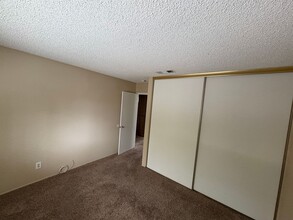 351 Ave Miravella in Hemet, CA - Building Photo - Building Photo