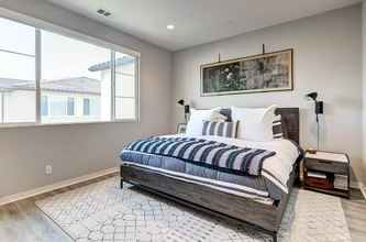 942 E Drapery Ln in Anaheim, CA - Building Photo - Building Photo